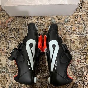 Peloton Cycling Shoes w/ cleats